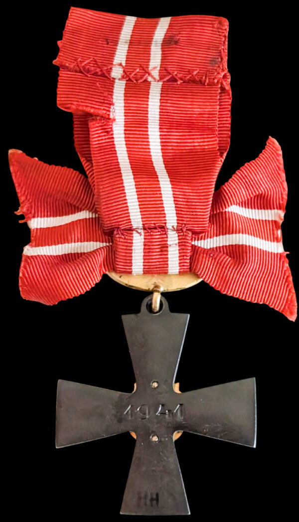 Finland Order of the Cross of Liberty 3rd Class 1941 with Swords & Oak Leaf - Image 2