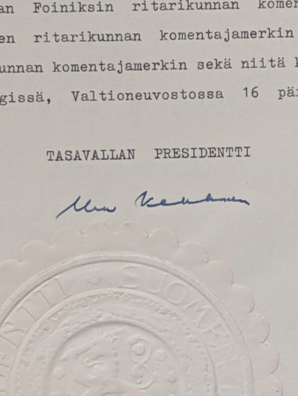 Kekkosen signeeraama asiakirja vuodelta 1964