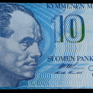 Finland 1986 10 Markkaa, Off Center Error