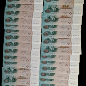 10 Markkaa 1980 30kpl