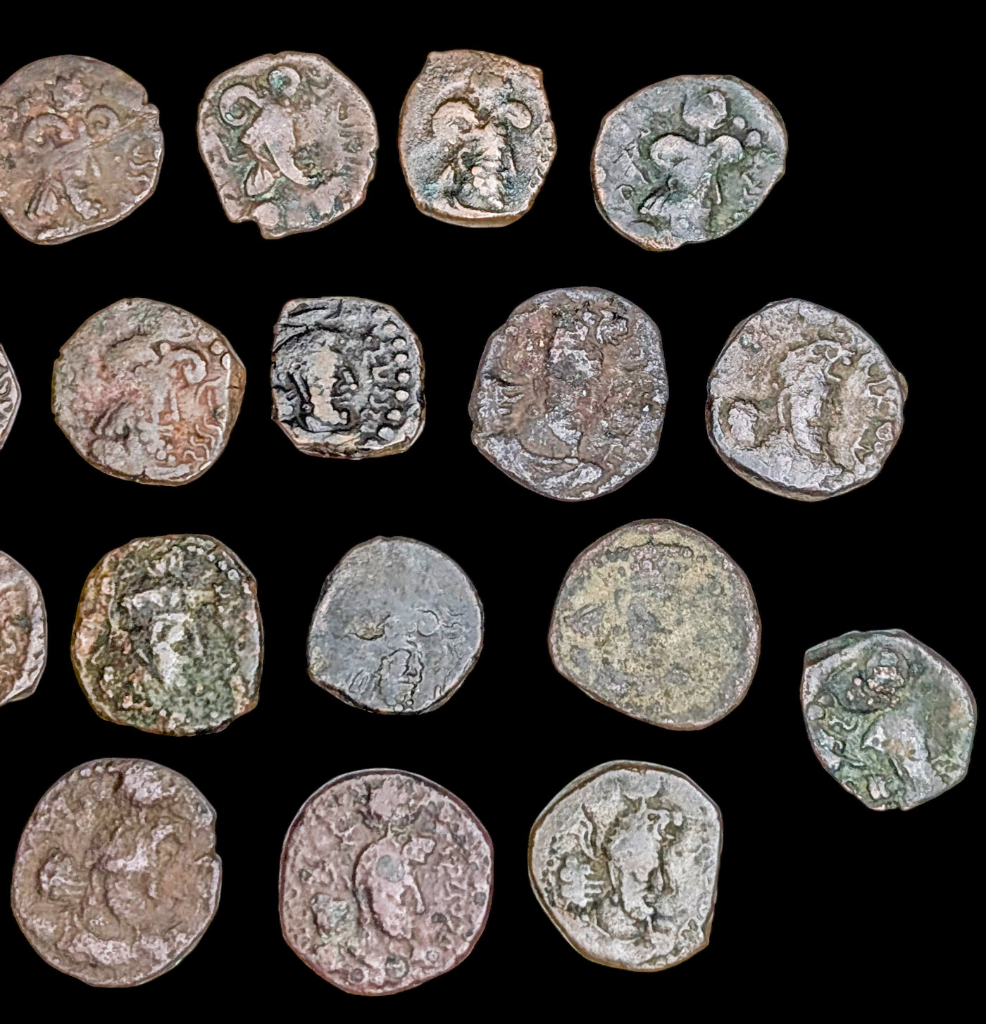 Kusano-sassanidit 270-350 jKr., Æ, 22 kpl - Image 3