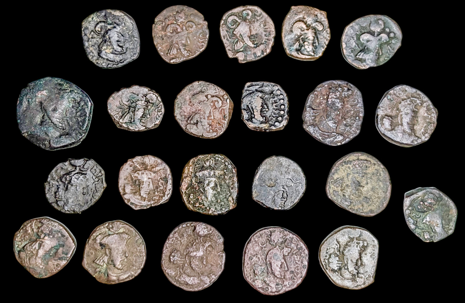 Kusano-sassanidit 270-350 jKr., Æ, 22 kpl